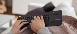 Logitech K400 Plus Tastiera Wireless