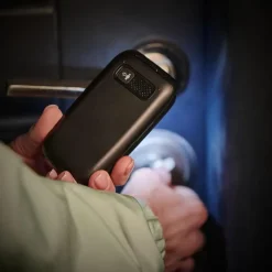 Panasonic KX-TU550EXC Telefono 4G Cellulare Essenziale per Anziani a Conchiglia, Fotocamera da 1.2MP, Telefono per Anziani con Schermo Grande da 2.8