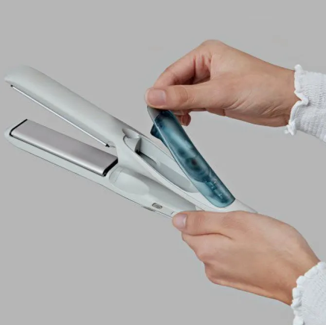 Remington Piastra per Capelli Lisci, Piastra Lisciante a Vapore, Protezione Totale dai Danni da Calore, Hydraluxe Pro, Serbatoio d'acqua integrato, S9001