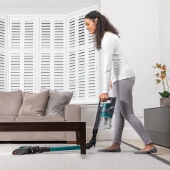 SHARK - ASPIRAPOLVERE SENZA FILO CON PET KIT IZ201EUT