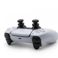 XTREME - KIT SENSIBILITY per DualSense, 2 stickers antiscivolo, 10 anelli in spugna, set trigger e thumb grips -nero